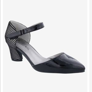 Bellini Lite Pump, black patent corduroy, size 7.5, excellent condition